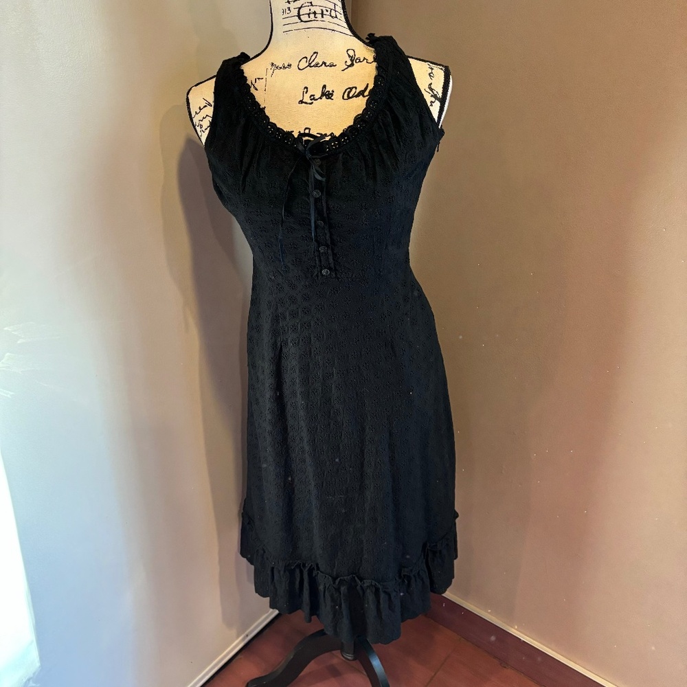 Vintage Express cotton eyelet sleeveless sundress